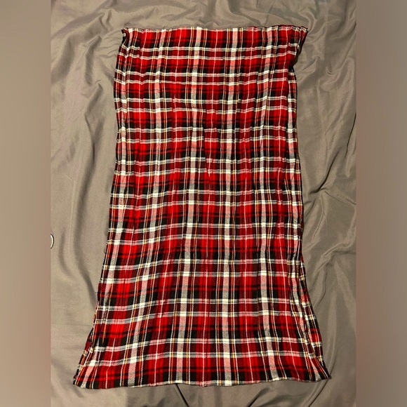 Beautiful Plaid Infinity Scarf - Picture 3 of 5